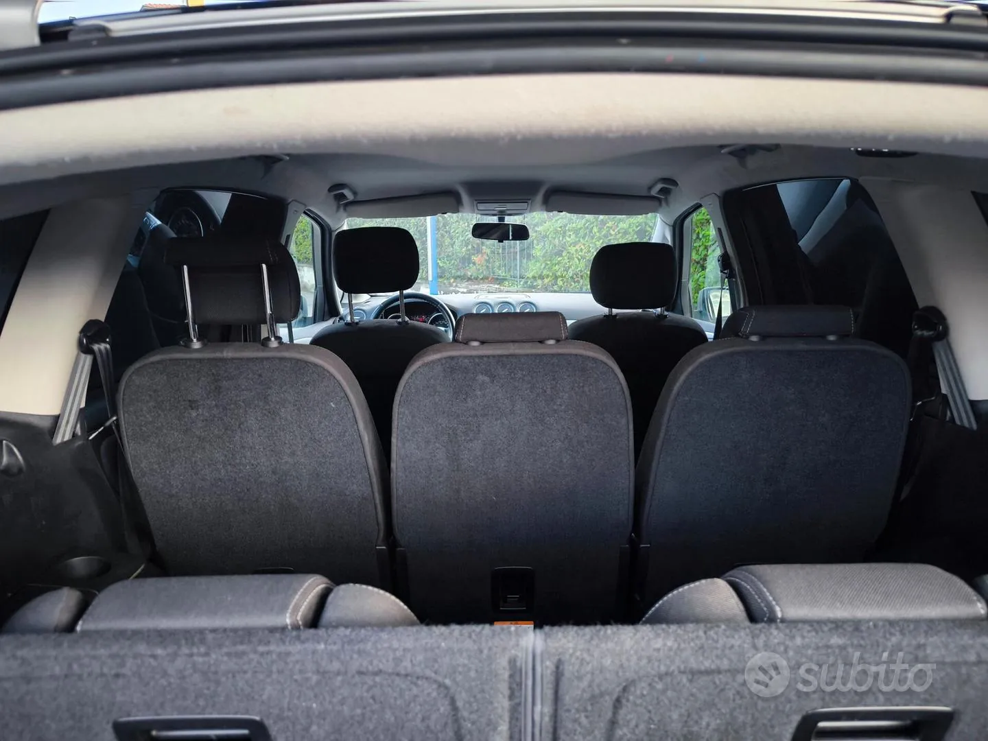 Ford S-Max 2013 photo 5