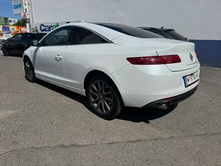 Renault Laguna 2015 photo 2