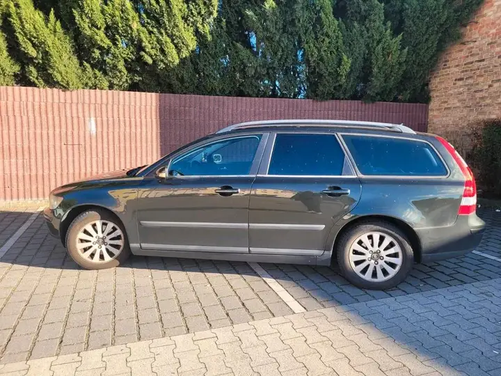 Volvo V50