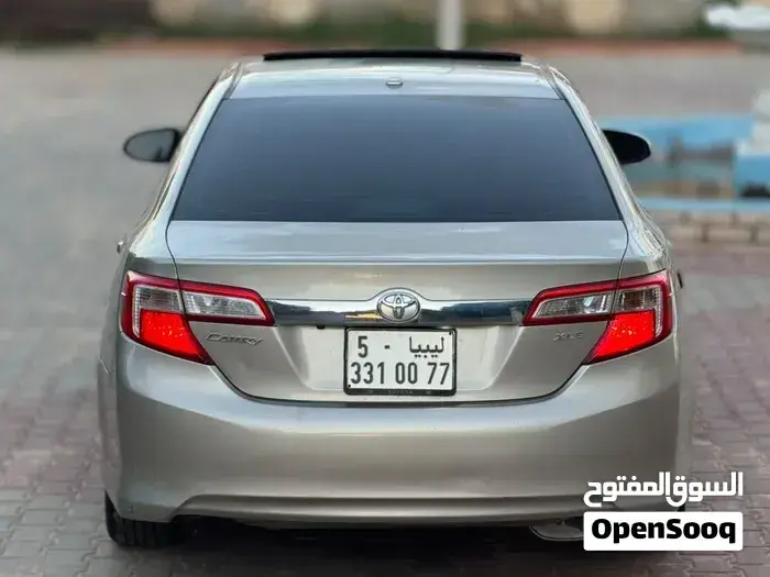 Toyota Camry 2013 photo 2