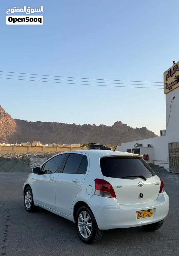 Toyota Yaris 2010 photo 4