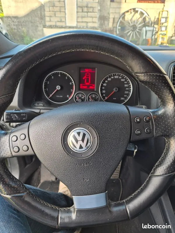 Volkswagen Scirocco 2009 photo 3