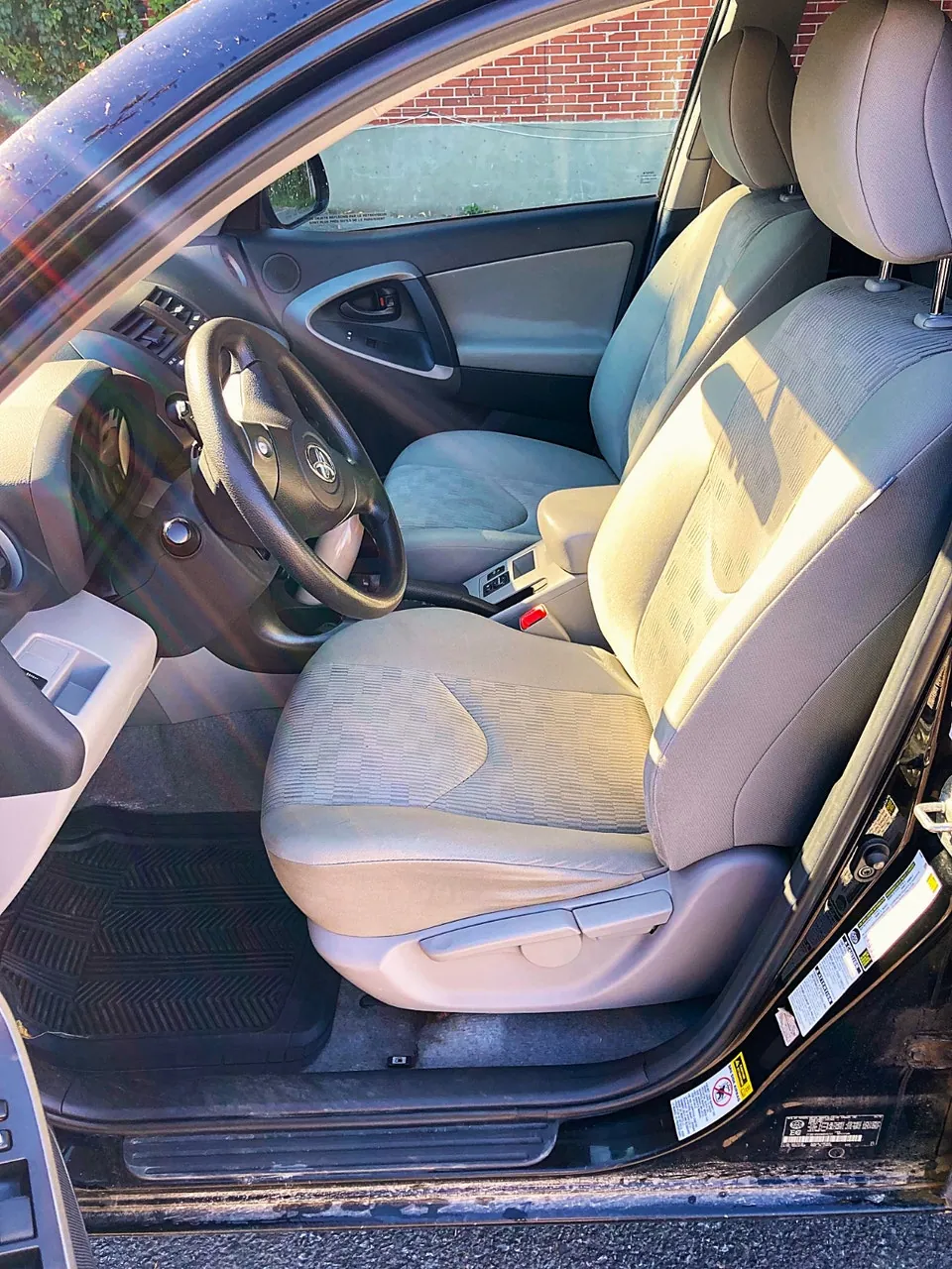 Toyota Rav4 2010 photo 2