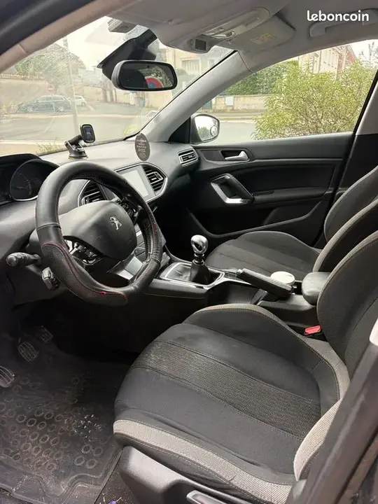 Peugeot 308 2016 photo 3