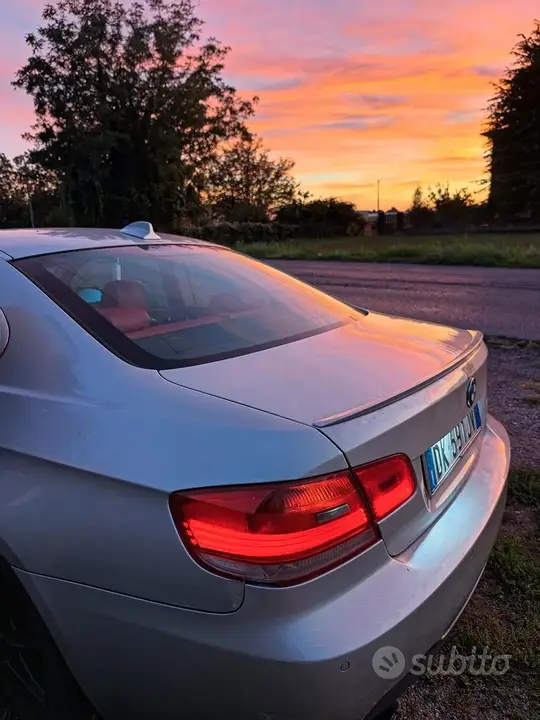 BMW 330D 2007 photo 2