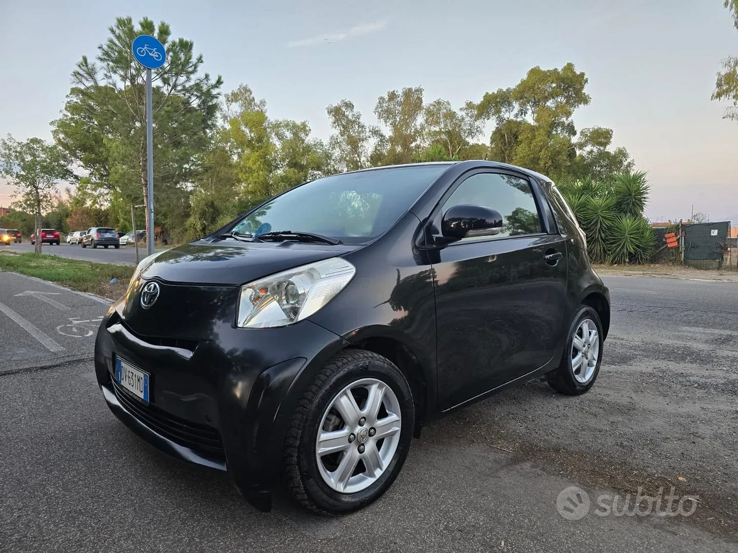 Toyota Iq
