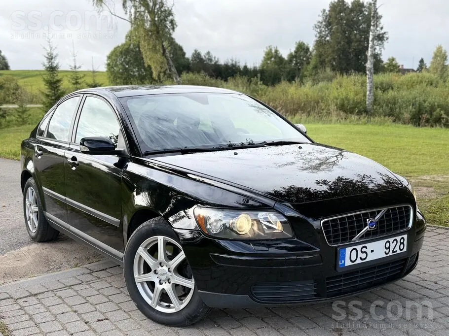 Volvo S40 2004 photo 2