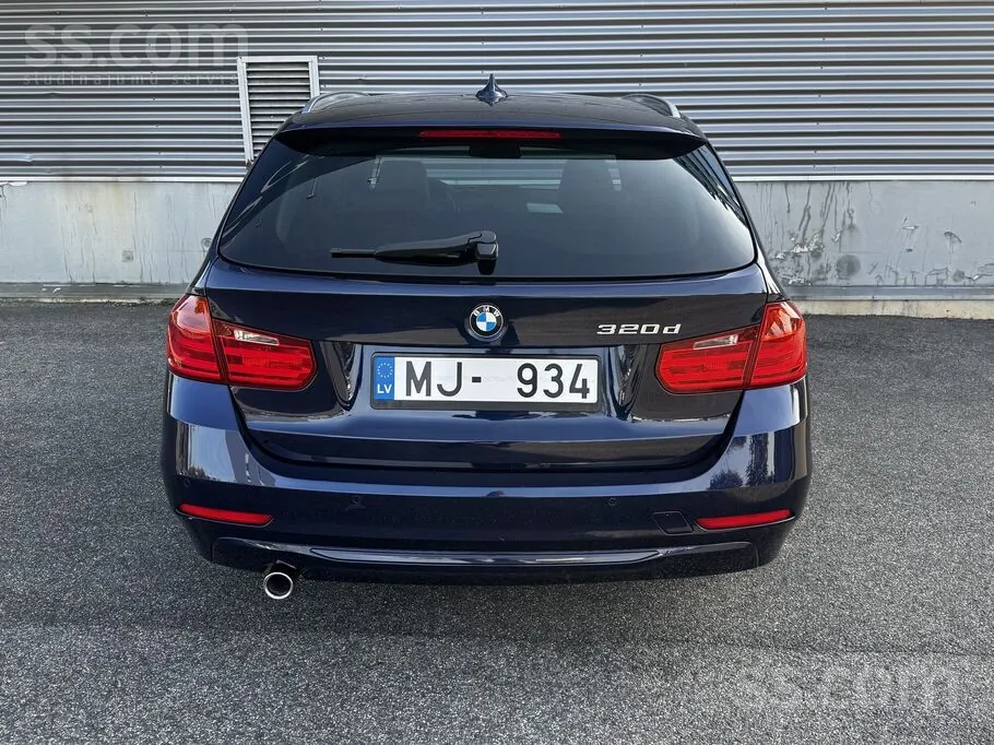 BMW 320 Sport 2014 photo 4