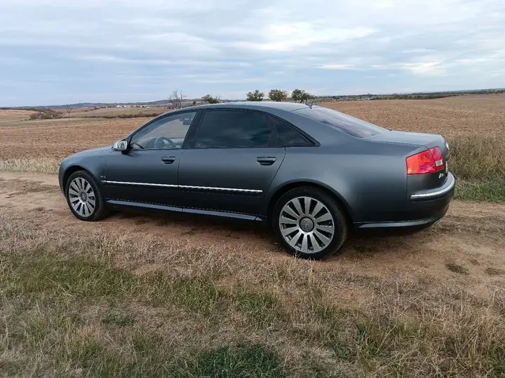 Audi A8 2006 photo 3