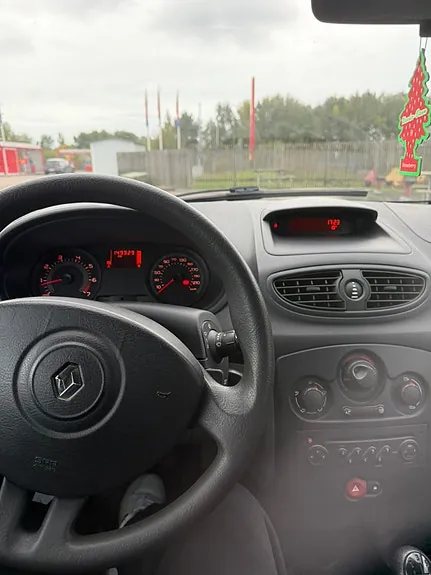 Renault Clio 2007 photo 3