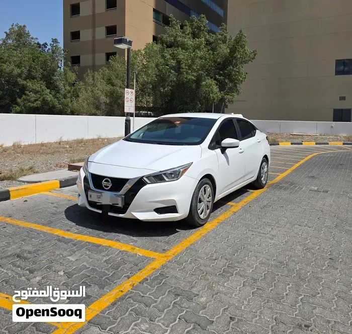 Nissan Sunny 2022 photo 3