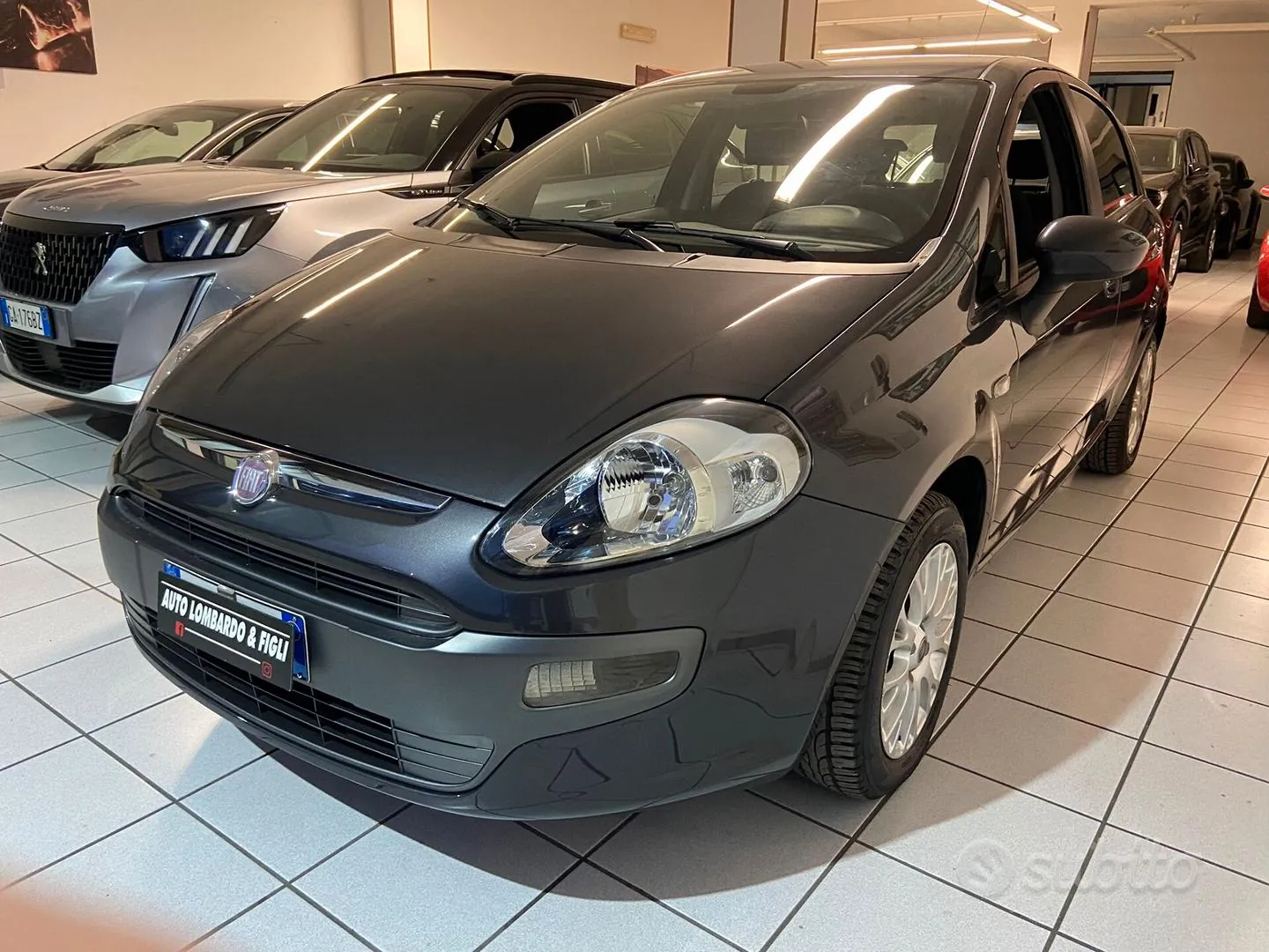 Fiat Punto Evo 2011 photo 2