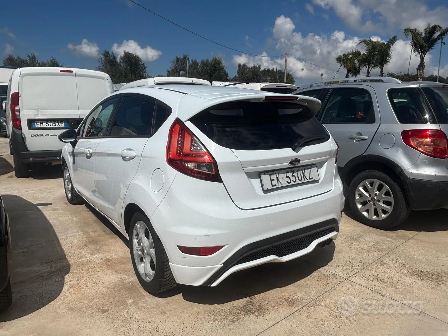 Ford Fiesta 2011 photo 4