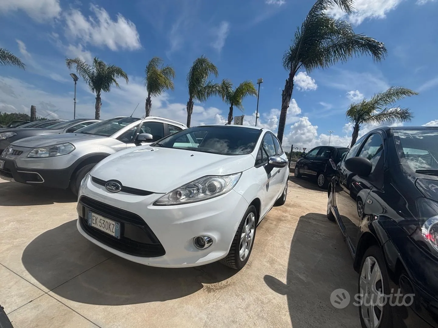 Ford Fiesta 2011 photo 2