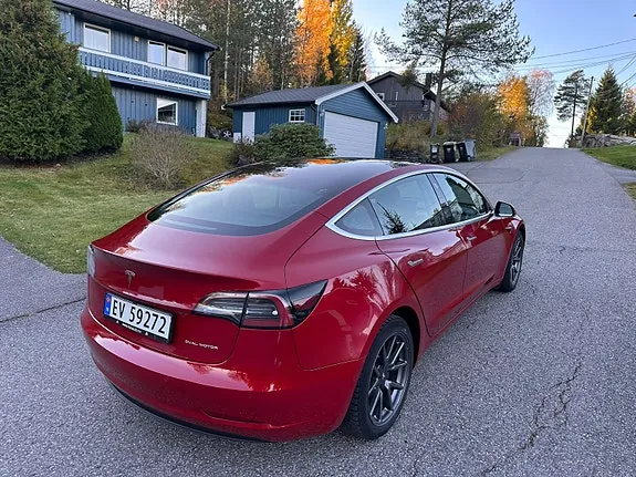 Tesla Model 3 2019 photo 2