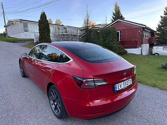 Tesla Model 3 2019 photo 3
