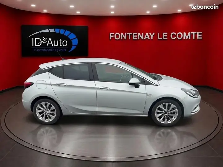 Opel Astra 2018 photo 4