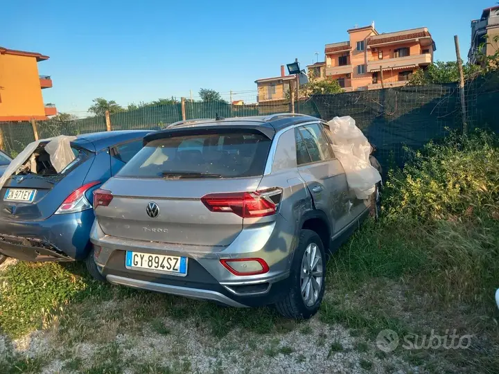 Volkswagen T-Roc 2025 photo 4