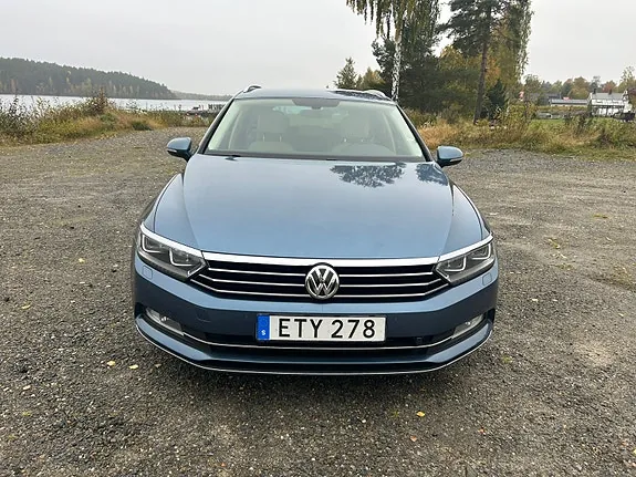 Volkswagen Passat 2015 photo 2