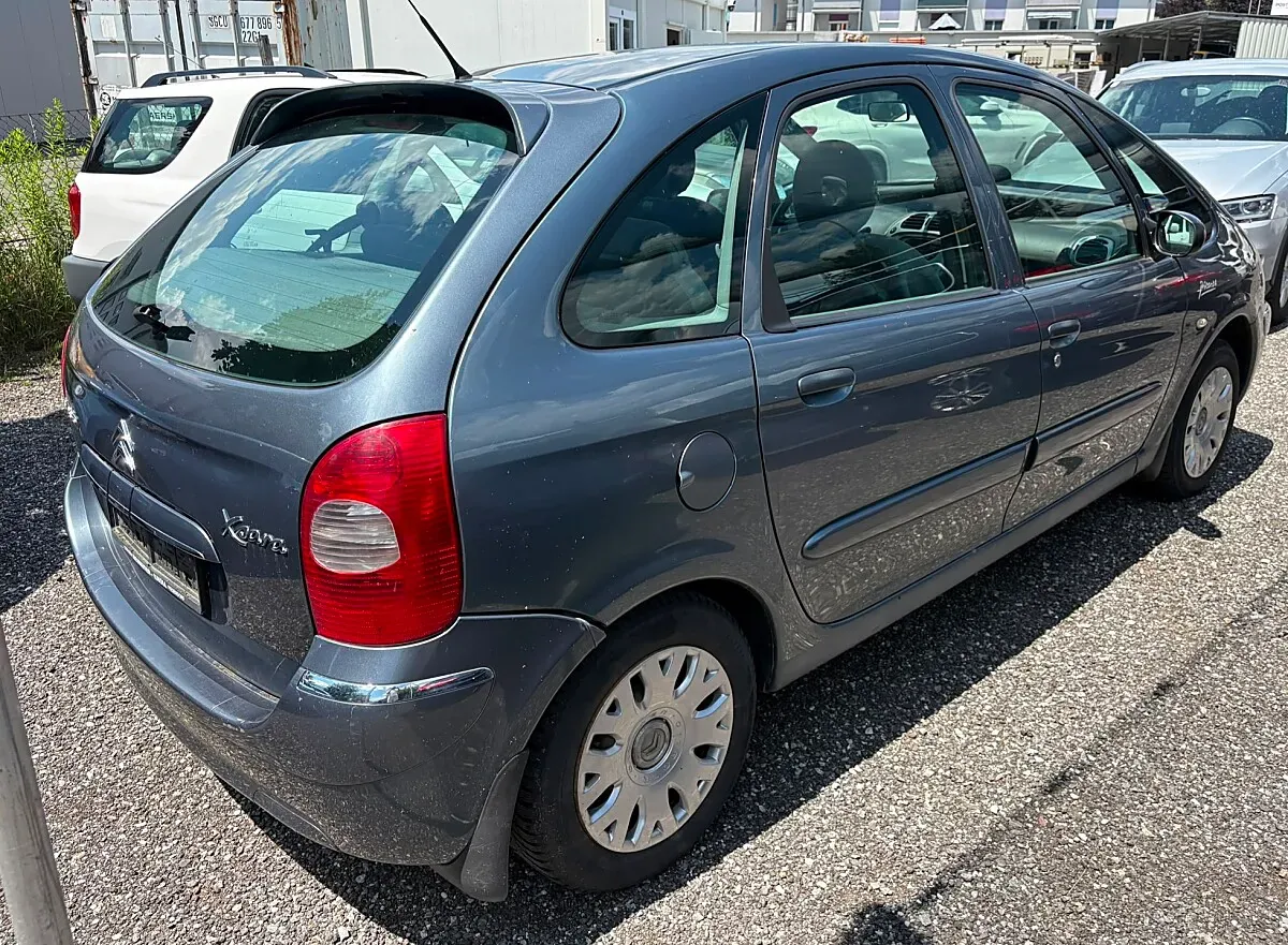 Citroen Xsara Picasso 2010 photo 2
