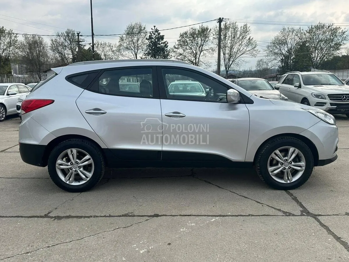 Hyundai Ix35 2012 photo 4