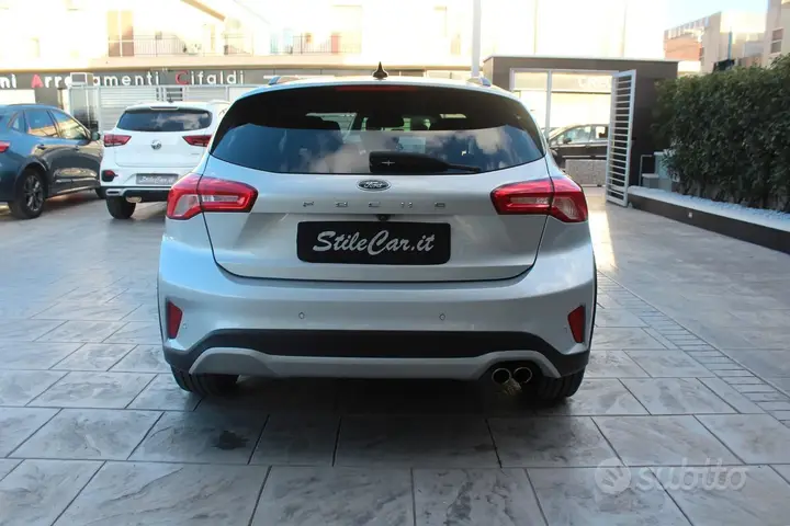 Ford Focus 2021 photo 4