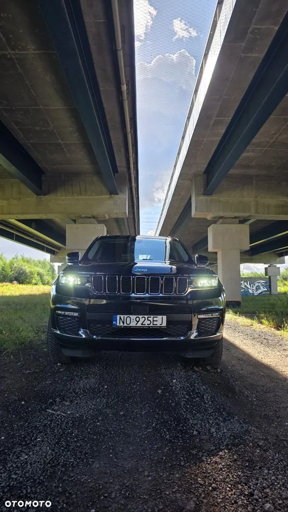 Jeep Grand Cherokee 2022 photo 3