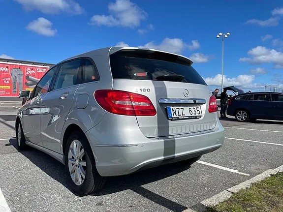 Mercedes-Benz B180 2013 photo 3