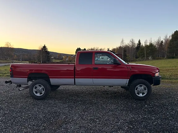 Dodge Ram 2500 1997 photo 4