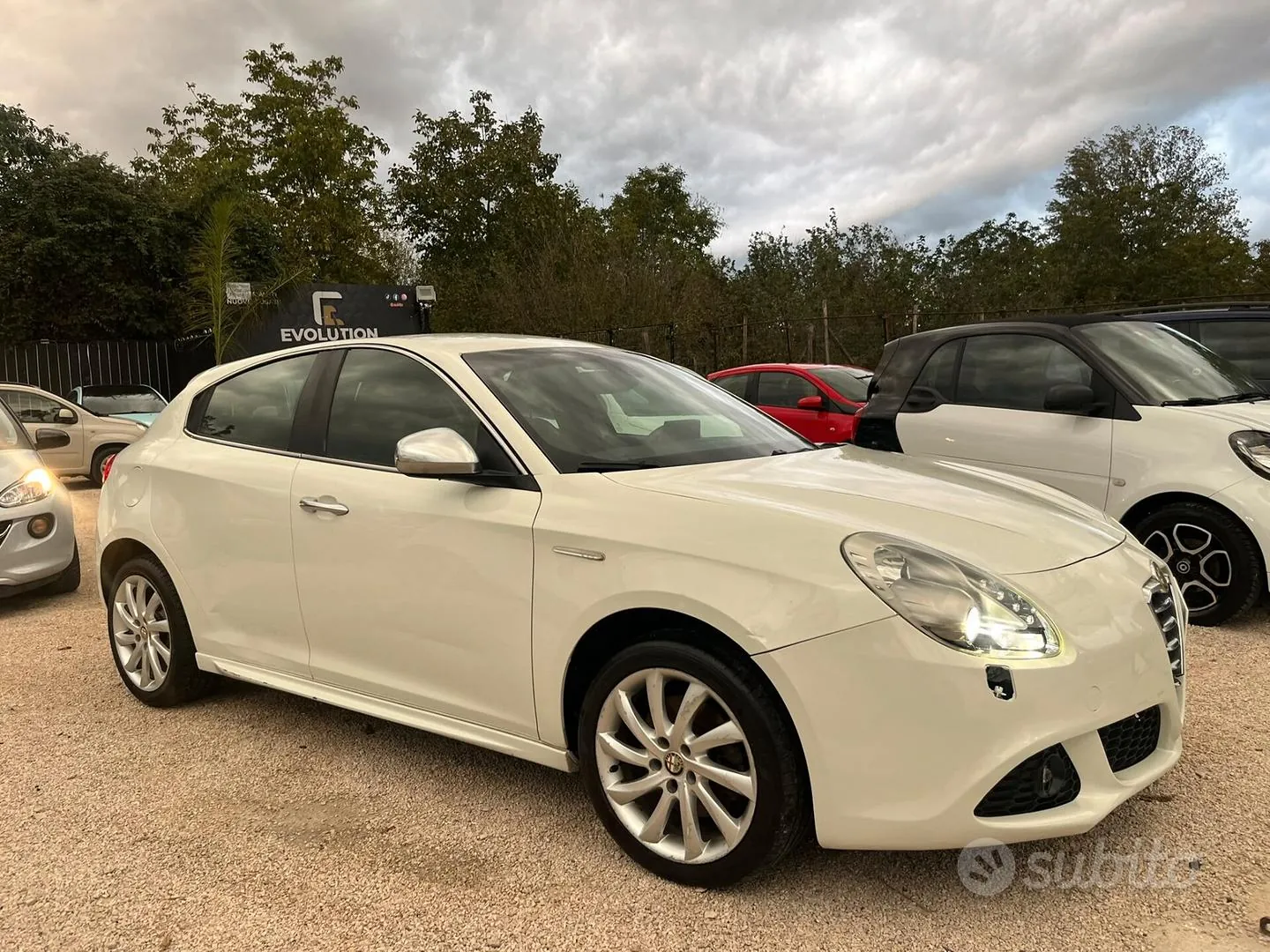Alfa Romeo Giulietta 2011 photo 2