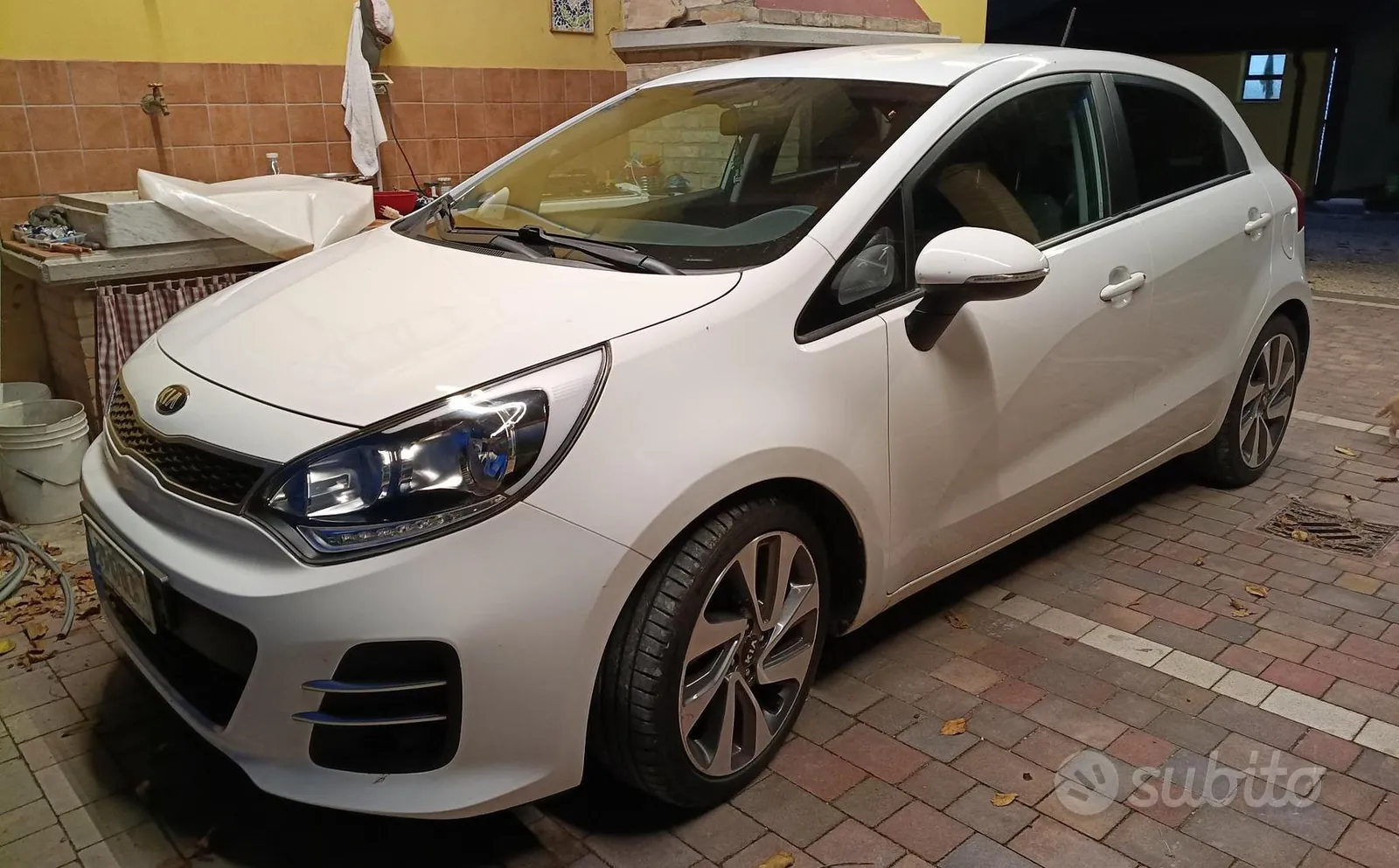 Kia Rio 2015 photo 2
