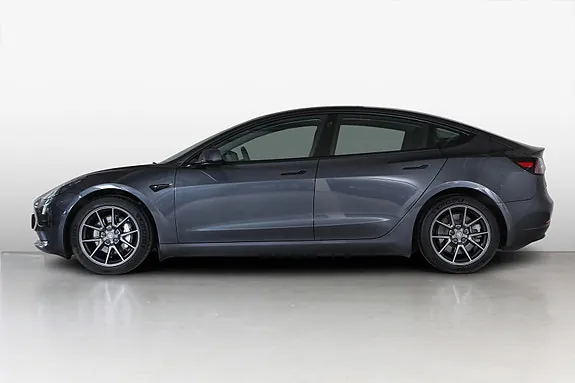 Tesla Model 3 2022 photo 3