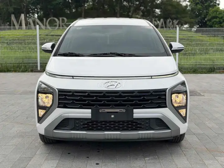 Hyundai Stargazer