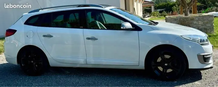 Renault Megane 2015 photo 4