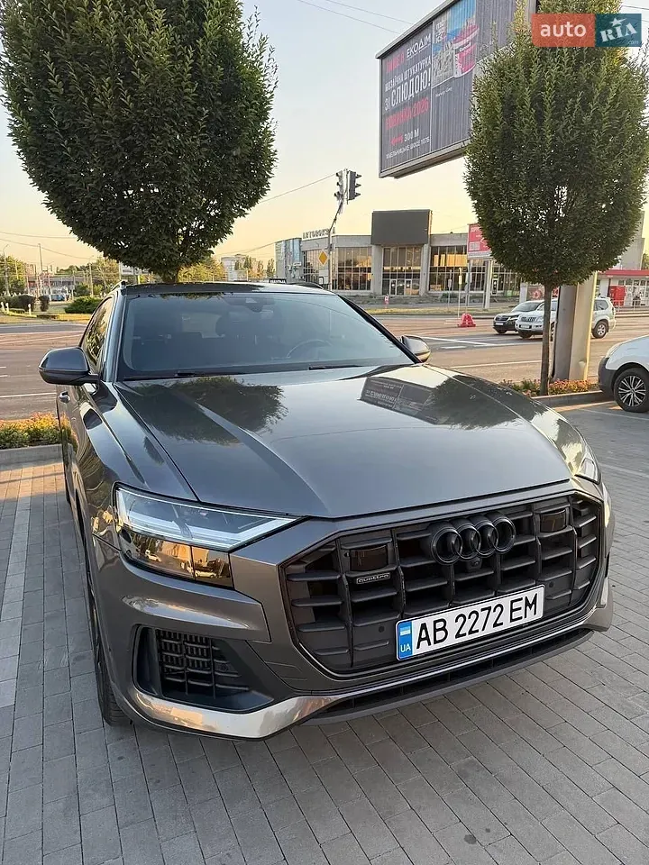Audi Q8 2019 photo 5