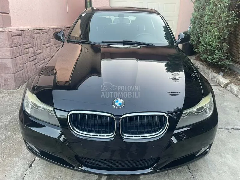 BMW 320 2009 photo 2