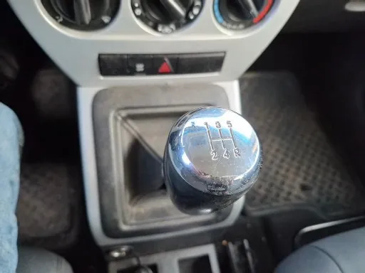 Jeep Patriot 2008 photo 2