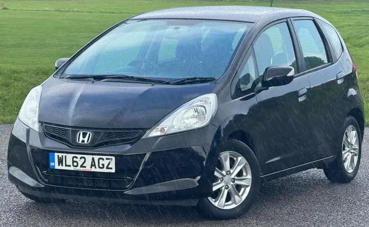Honda Jazz 2012 photo 2
