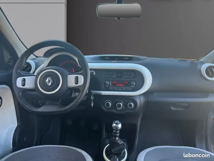 Renault Twingo 2016 photo 2