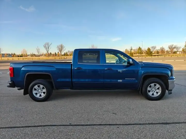 GMC Sierra 1500 2018 photo 2