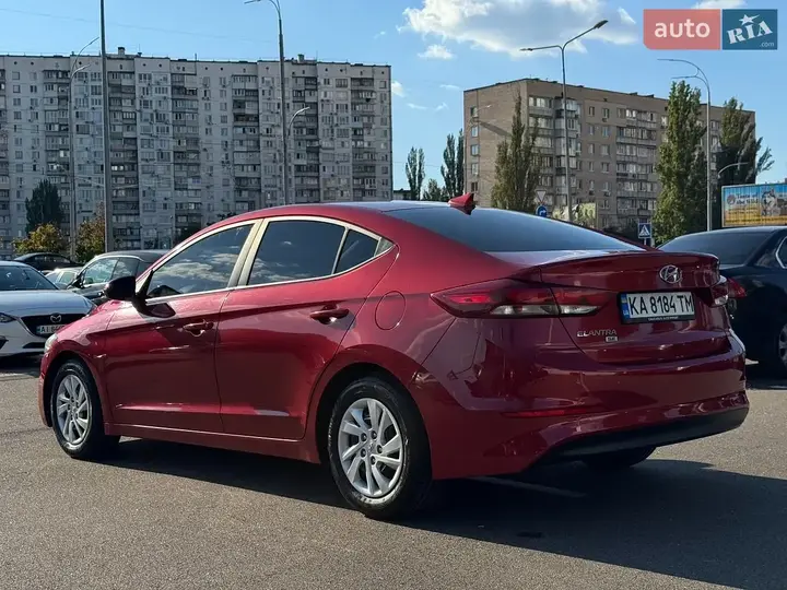 Hyundai Elantra 2017 photo 4
