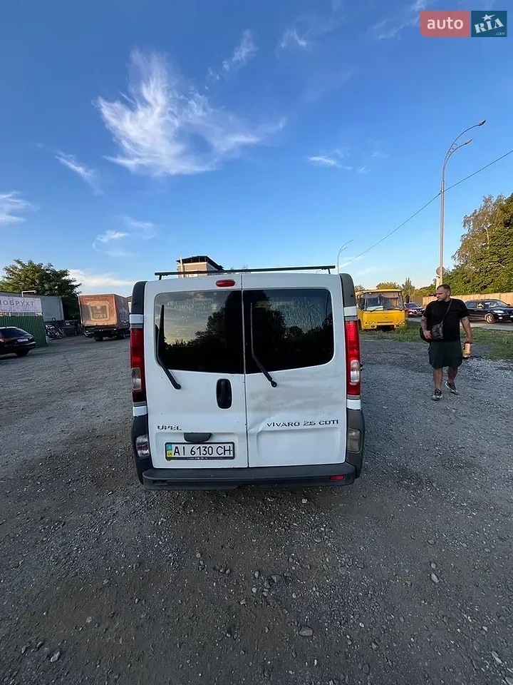 Opel Vivaro 2007 photo 4