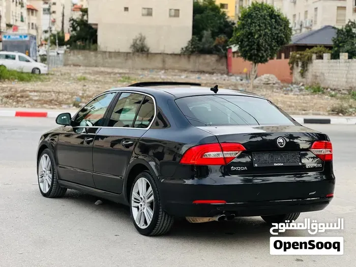 Skoda Superb 2015 photo 4