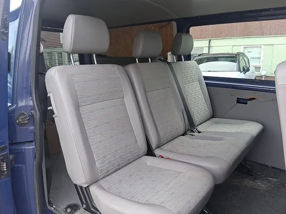 Volkswagen Transporter 2011 photo 3