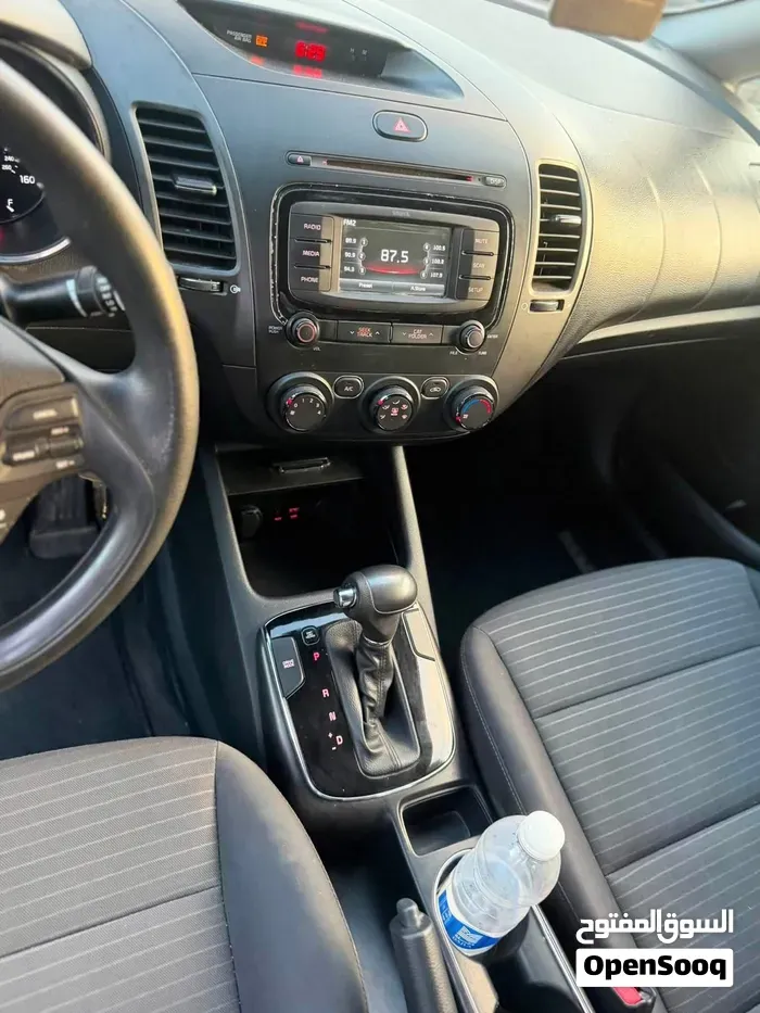 Kia Forte 2017 photo 4