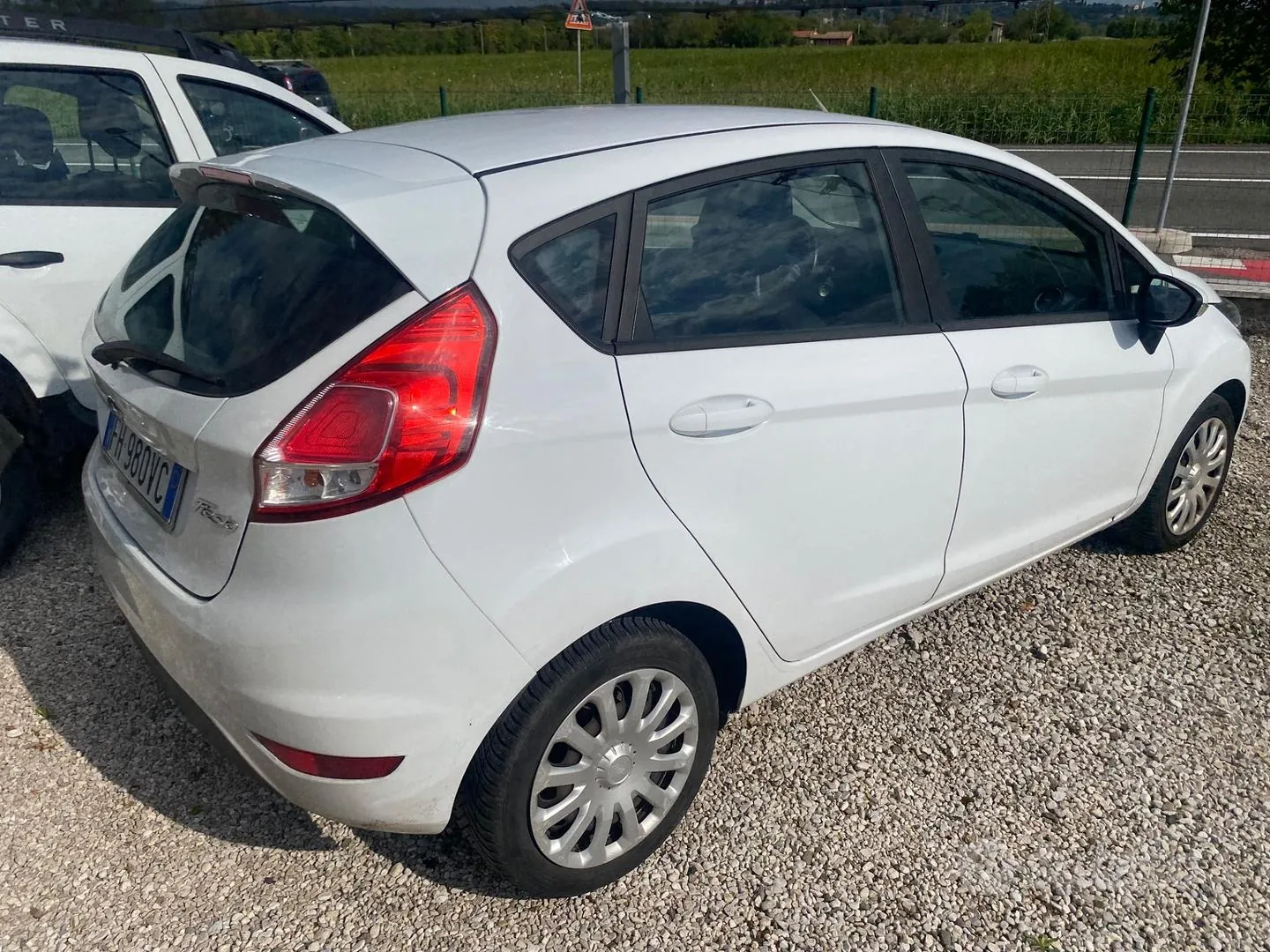 Ford Fiesta 2017 photo 2