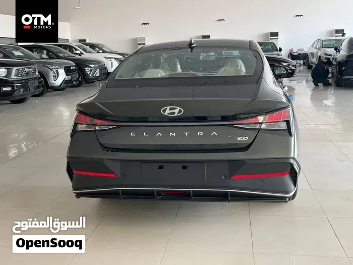 Hyundai Elantra 2026 photo 3