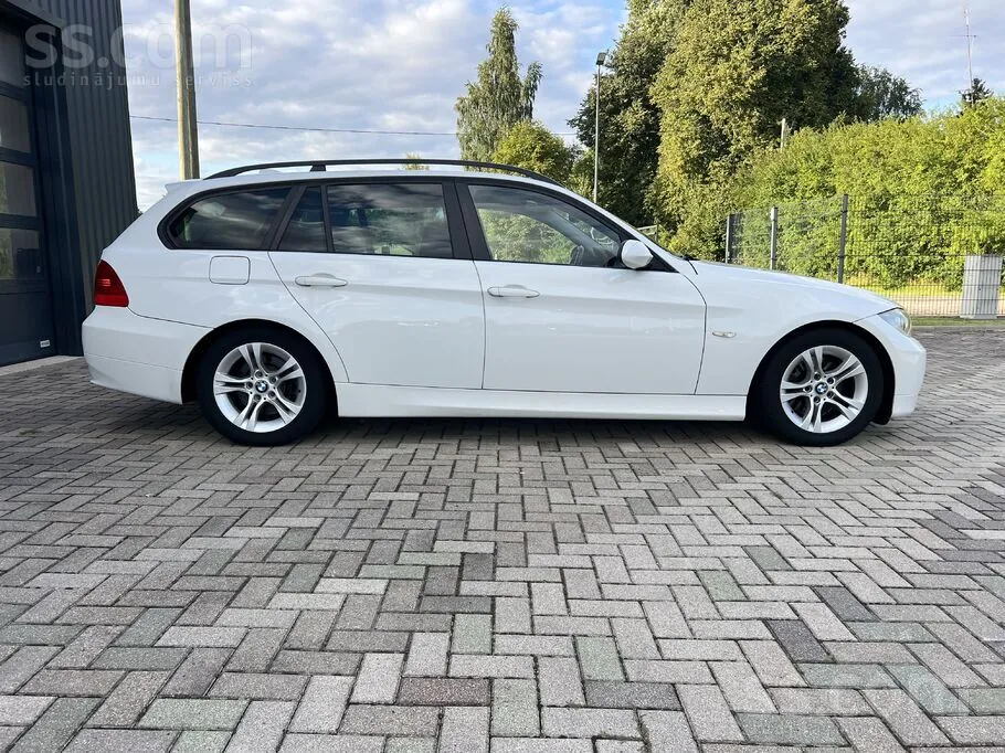 BMW 320D 2007 photo 2