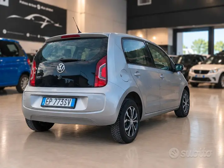 Volkswagen Up 2013 photo 5