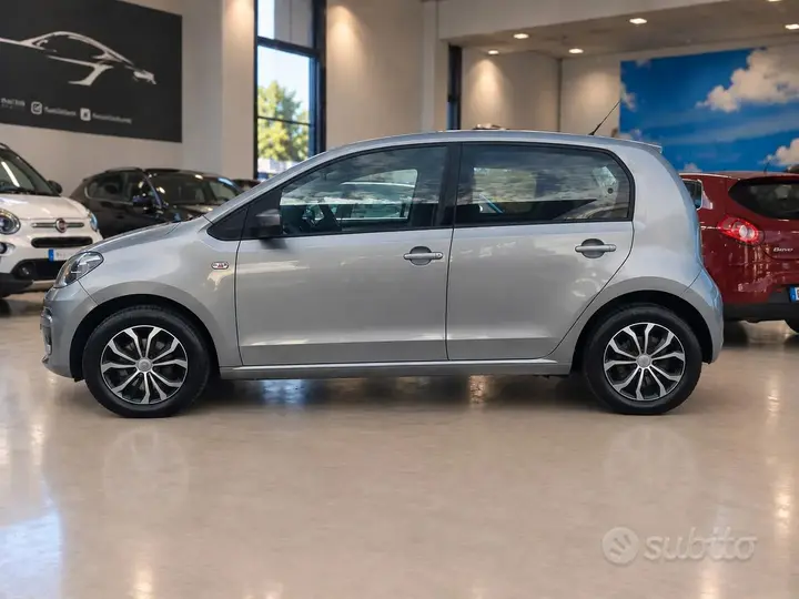 Volkswagen Up 2013 photo 4